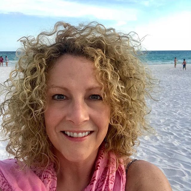 Channeling Medusa on the beach! #santarosabeach #duneallenbeach #30A #lifesabeach #crazyhair