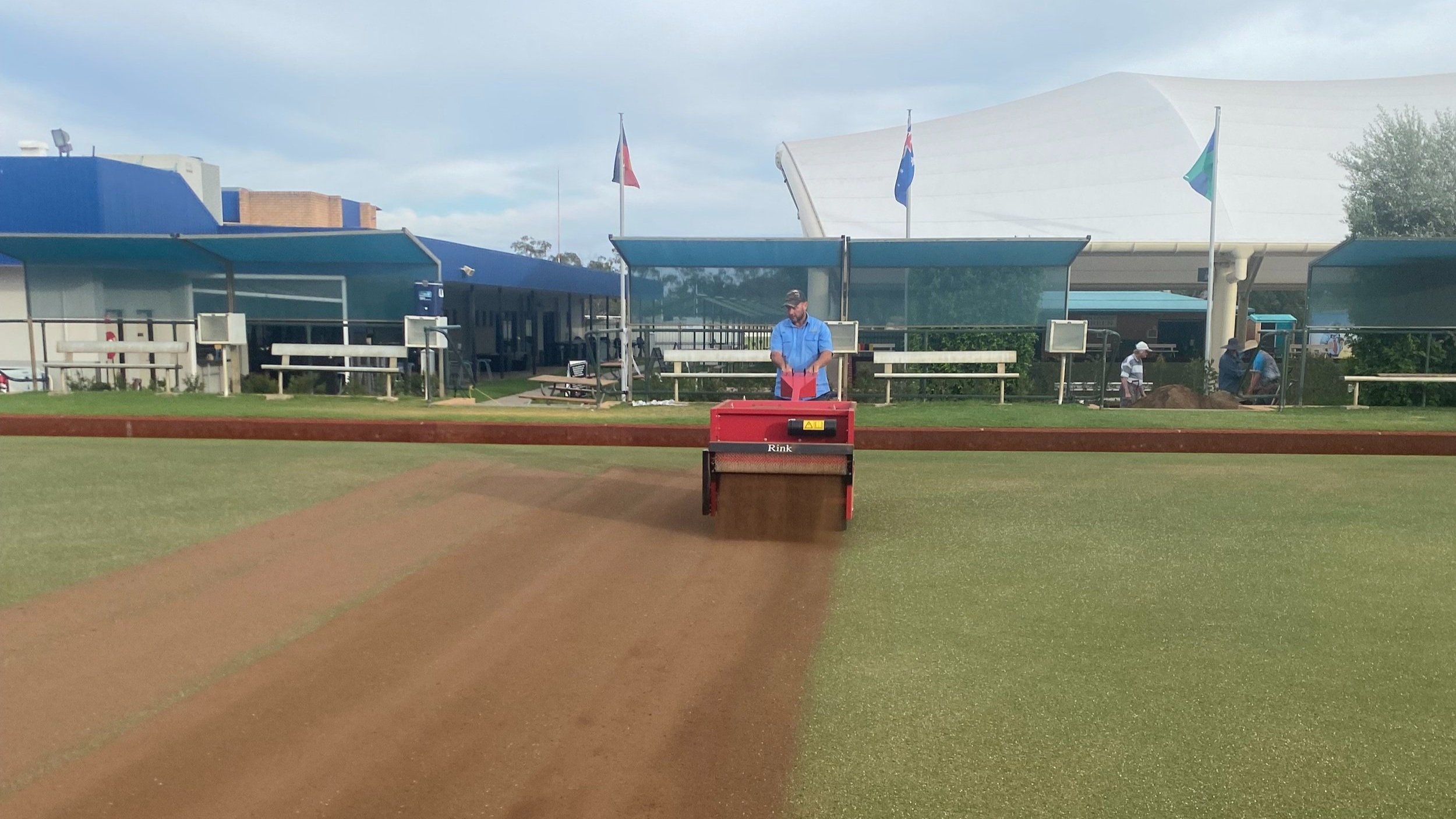 topdresser+L+Ridge.jpg