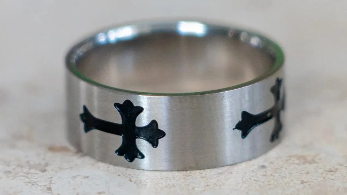 Deadstock 1990s Ornate Crucifix Steel Band Size-10