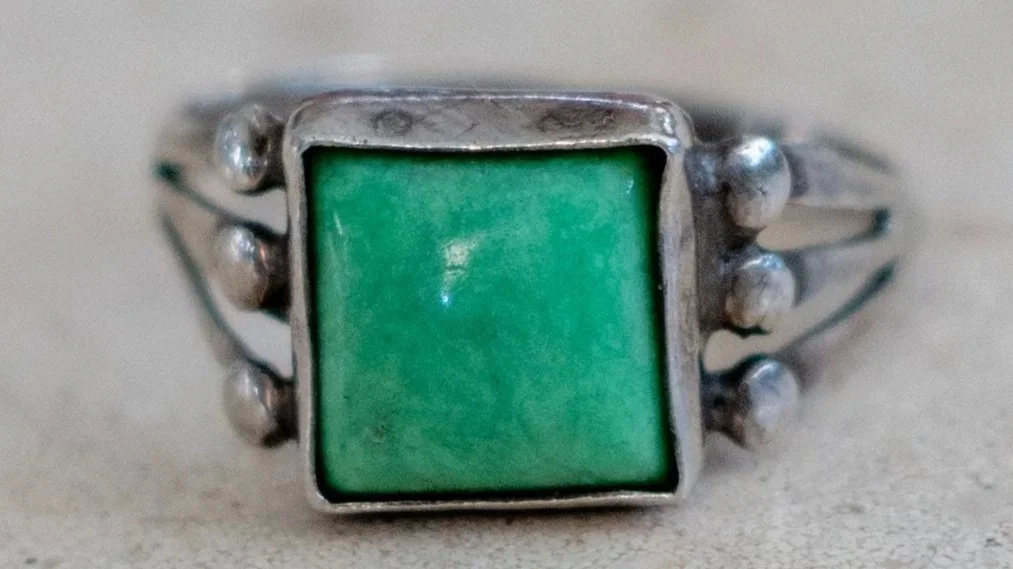Lime Green Turquoise Mid Century Ring Size-9