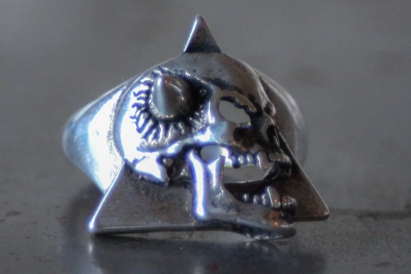 G&S Triangle Spike Skull Size-6, 11, & 12