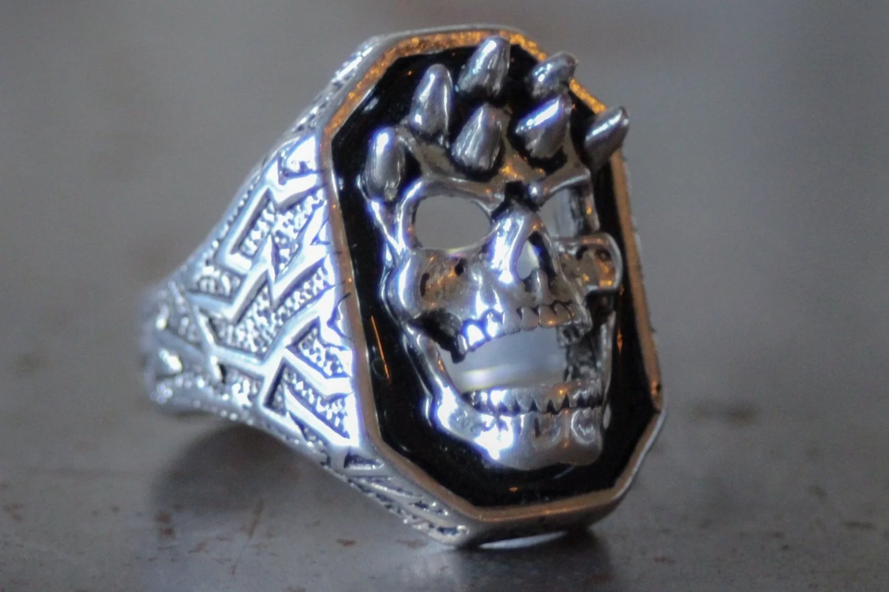 1989 Spike Skull Ring Size-8