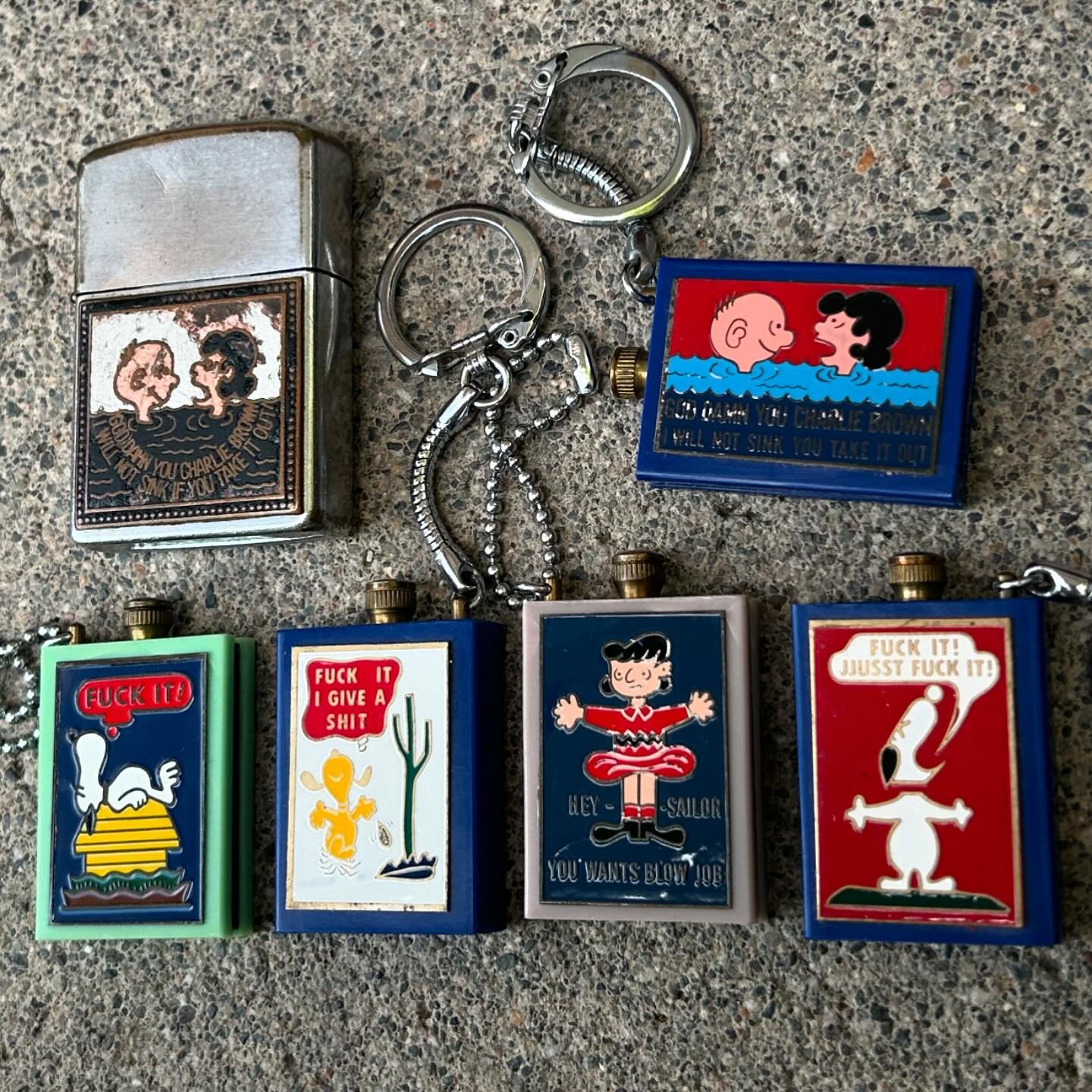 Rare Vietnam War era Peanuts spoof lighters.
Match lighter key chains and a flip top lighter.

DM for inquires 
Thanks for L👀King!