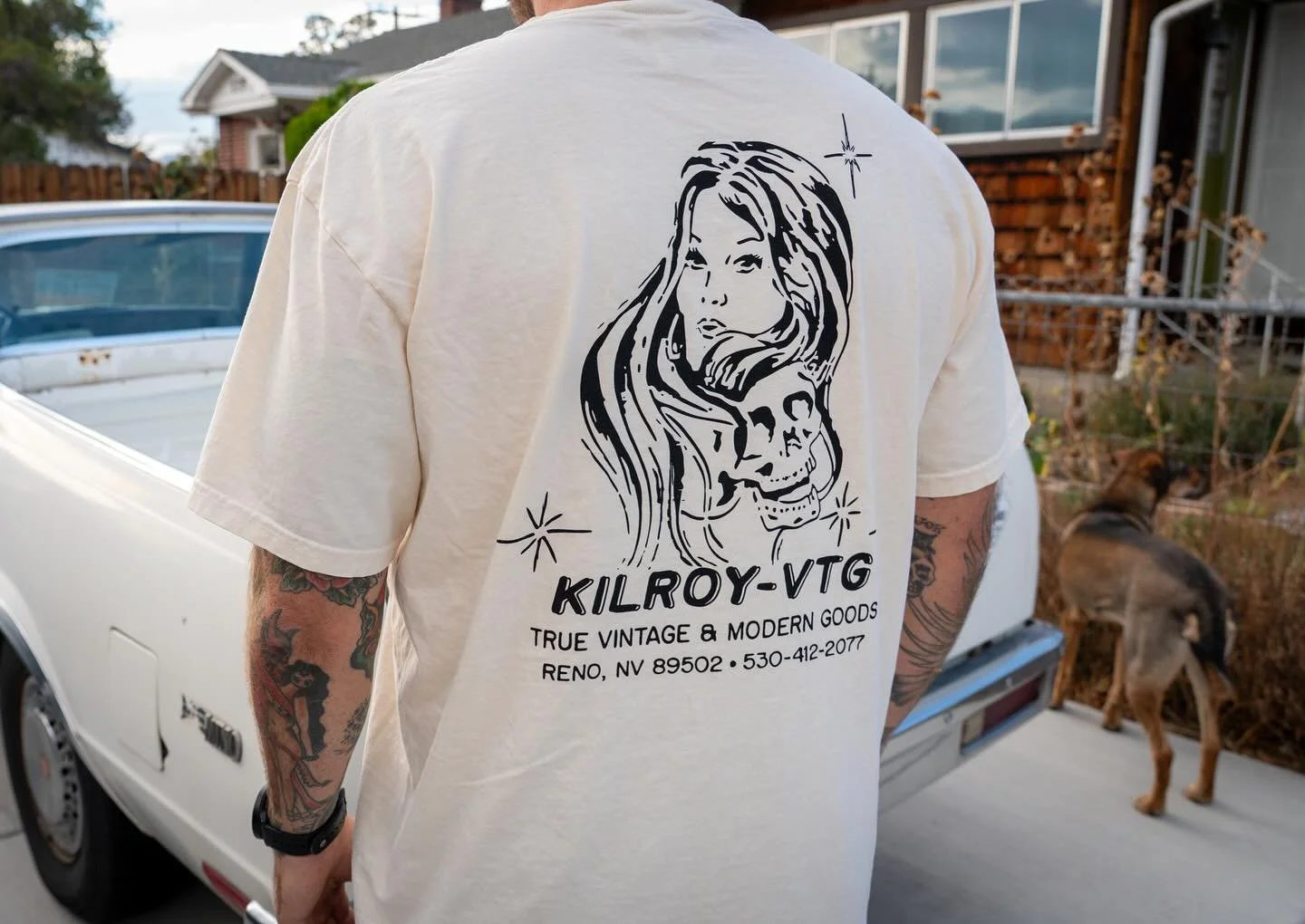 New Kilroy shop tees are online now. ✨ ✨ 
Printed on comfort colors using a quality algae based ink that will have a soft hand feel and look nice and worn in over time.

Thanks for the excellent print job @biota.mfg 

Kilroyvtg.com
Thanks for L👀King