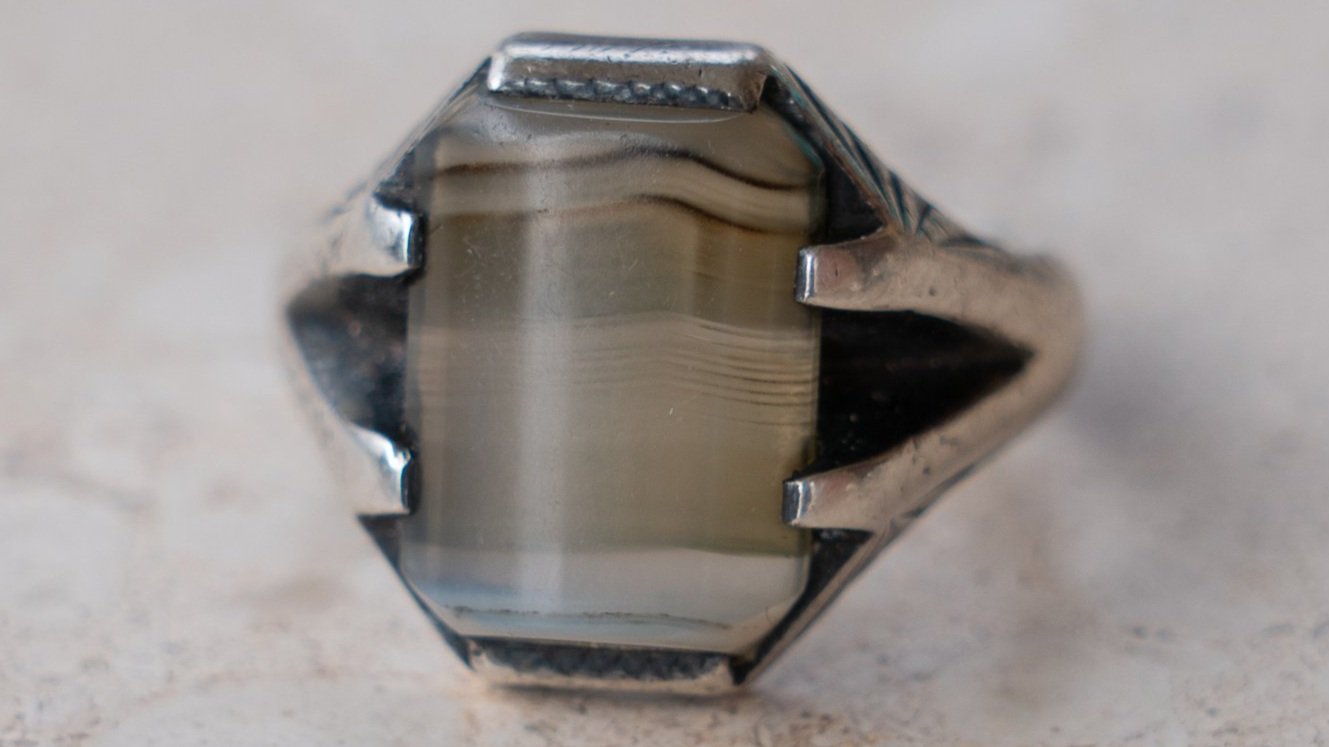 Mid Century Art Deco Agate Ring Size-10