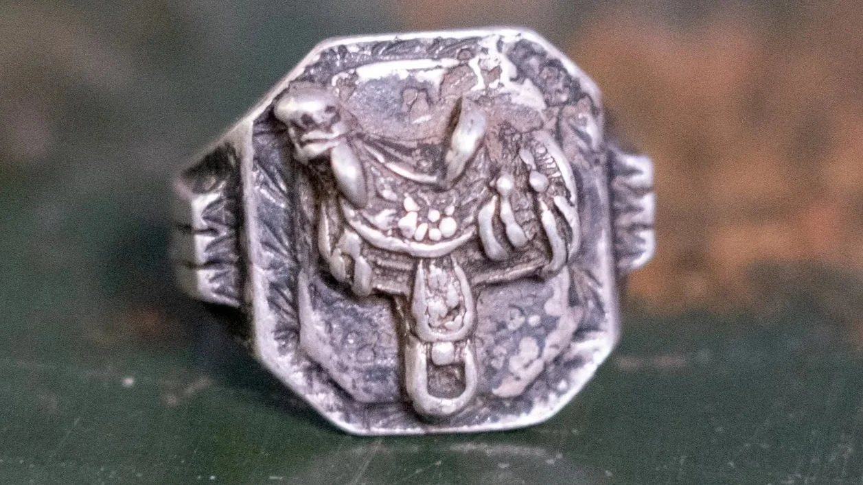 1940s Solid Sterling Saddle Mexico Souvenir Ring Size-8