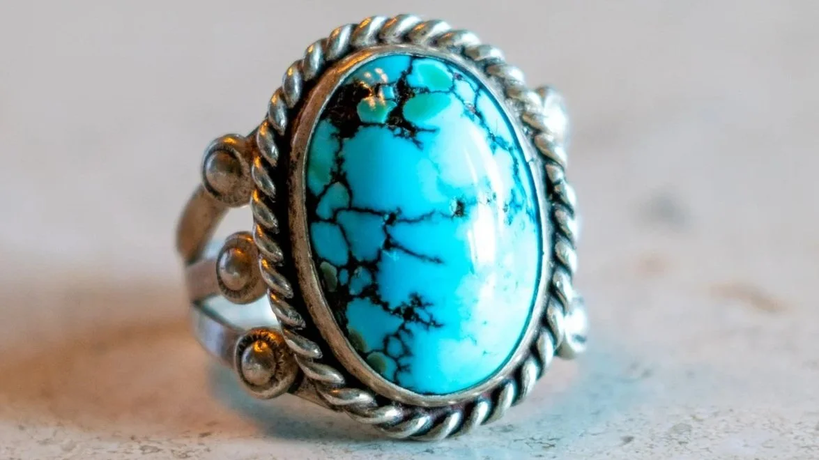 Ladies Mid Century Navajo Bench Made Turquoise Ring Size-5