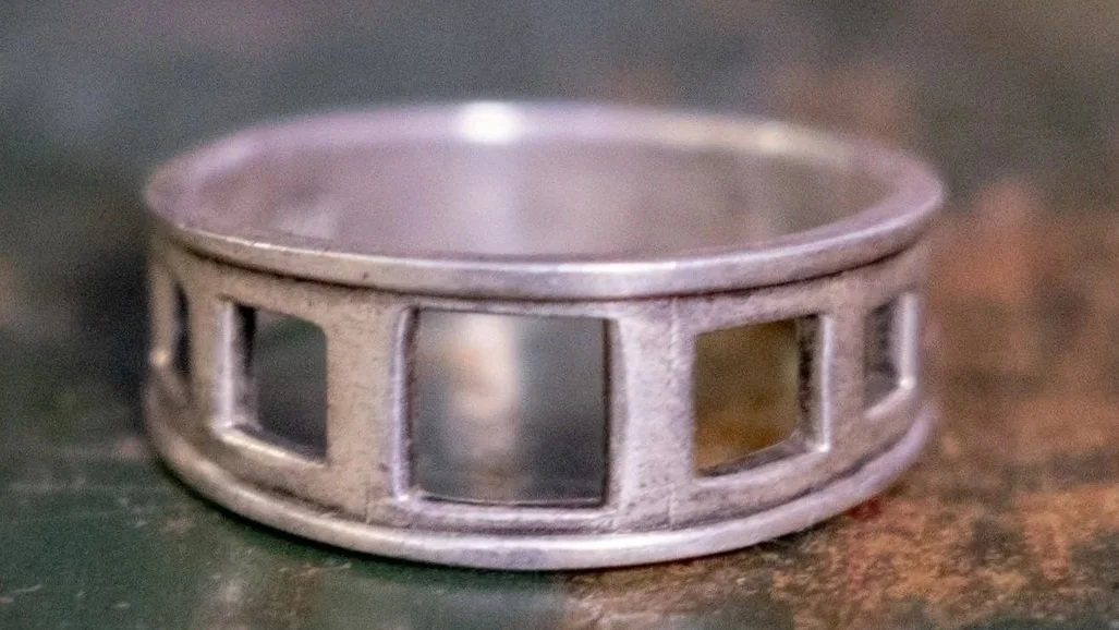 Vintage 90s Open Face Sterling Band Size-10.5