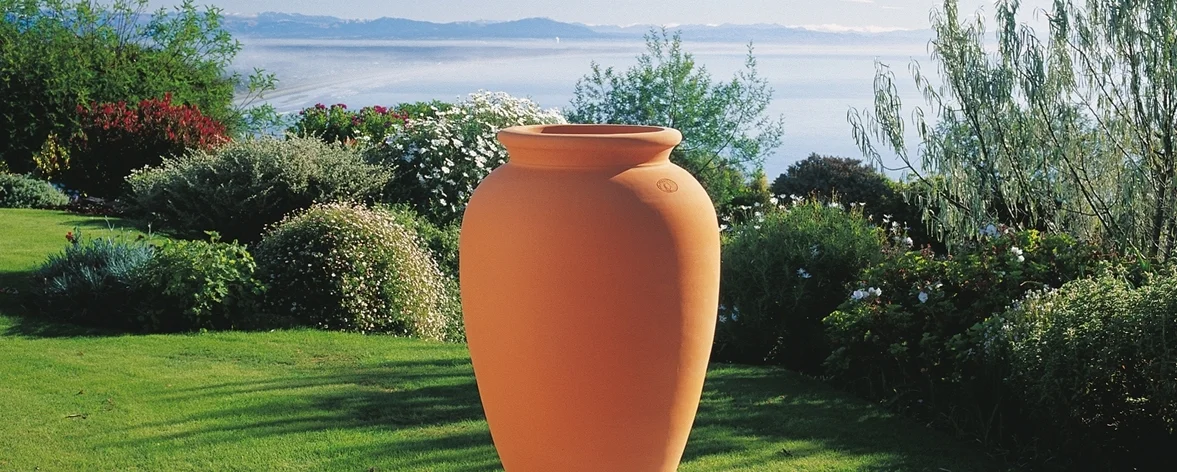 Burrelli - Black Garden Urns Nz Burrelli - Black Garden Urns Nz