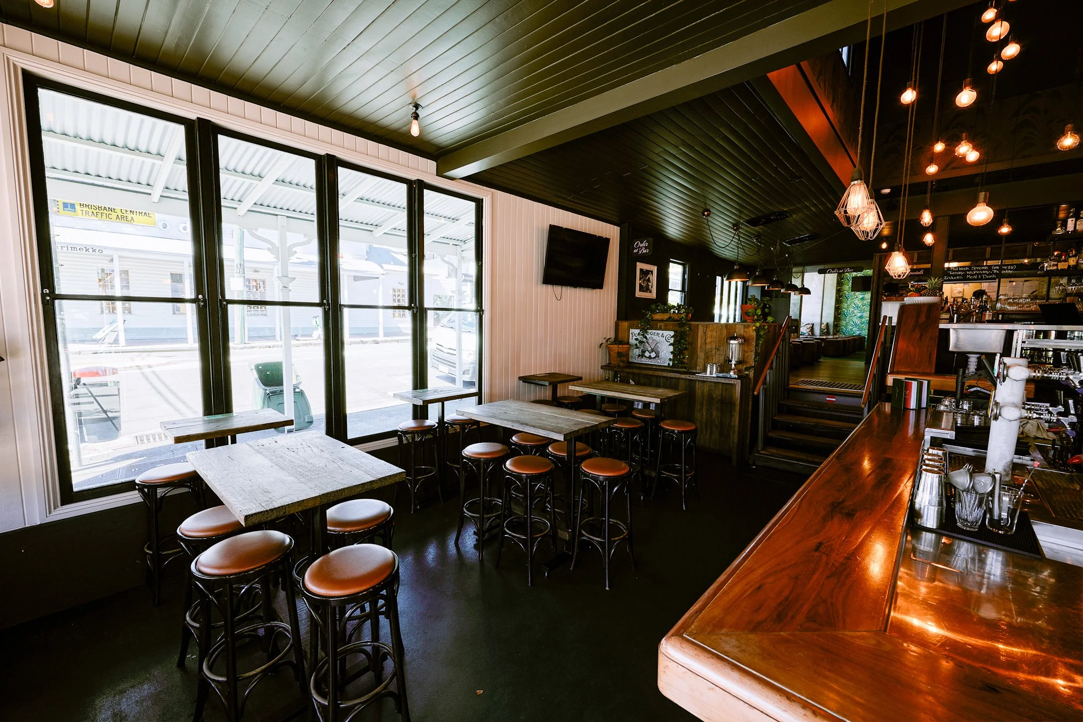 Sixes Lower Bar