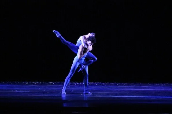 s Klara-Houdet-and-Luis-Valdes-in-Light-photo-by-Colorado-Ballet.jpg
