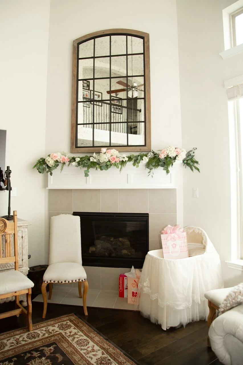 5 Must Haves to Host a Simple, Elegant Baby Shower toast from the host