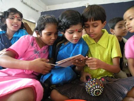 Children at the Rehabilitation Clinic in Kolkata receive Global Lingo in 2009.