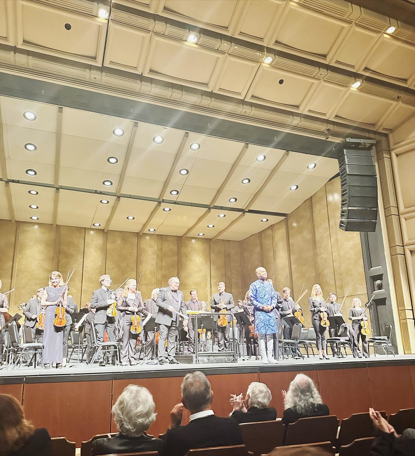 Congratulations to @iderrickskye for an outstanding performance of his orchestral piece Prisms, Cycles, Leaps 3 at Royce Hall by @lachamberorchestra 🔥 hearing so much Indian classical music converging with west African and Persian music was like bei