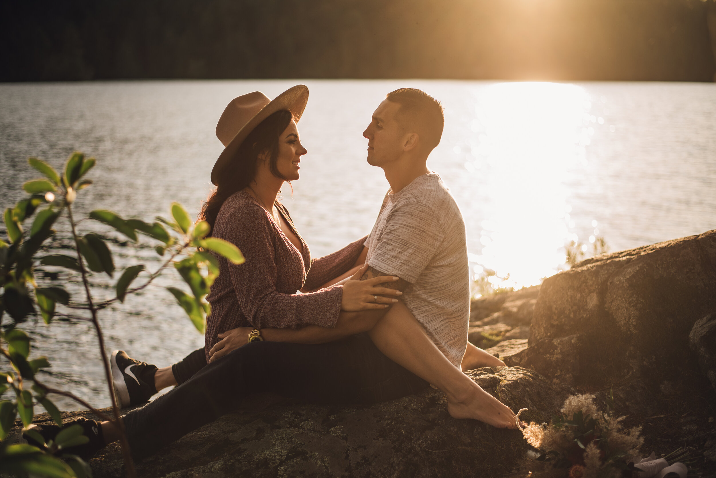 Caitlin & Kevin - Ruby Lake Engagement Session - Pender Harbour, BC - Laura Olson Photography - Sunshine Coast BC Wedding & Elopement Photographer-4135.jpg
