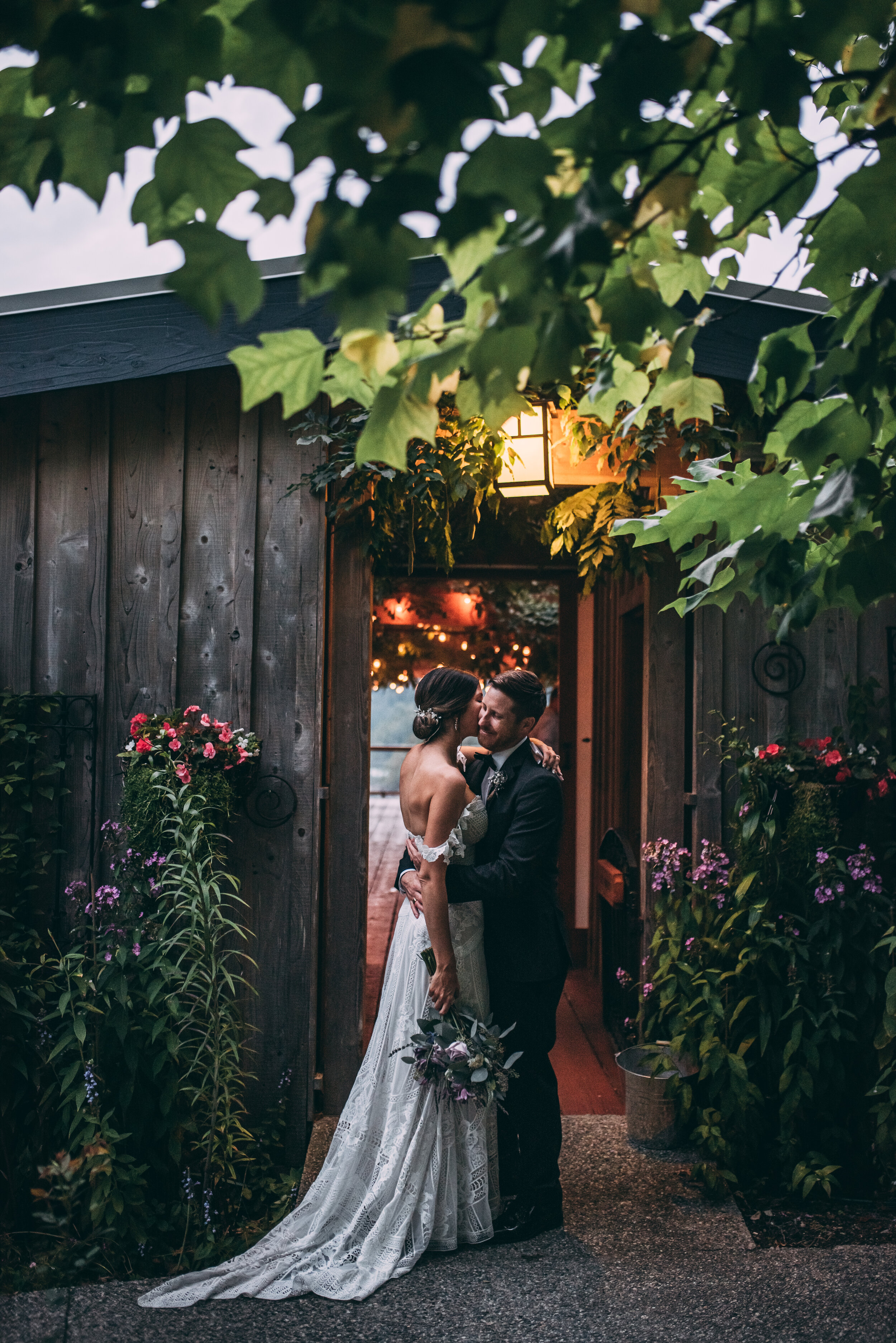 Westcoast Wilderness Lodge Wedding - Egmont, Sunshine Coast BC - Sea to Sky Wedding Photographer - Laura Olson Photography -  August 24, 2019.jpg
