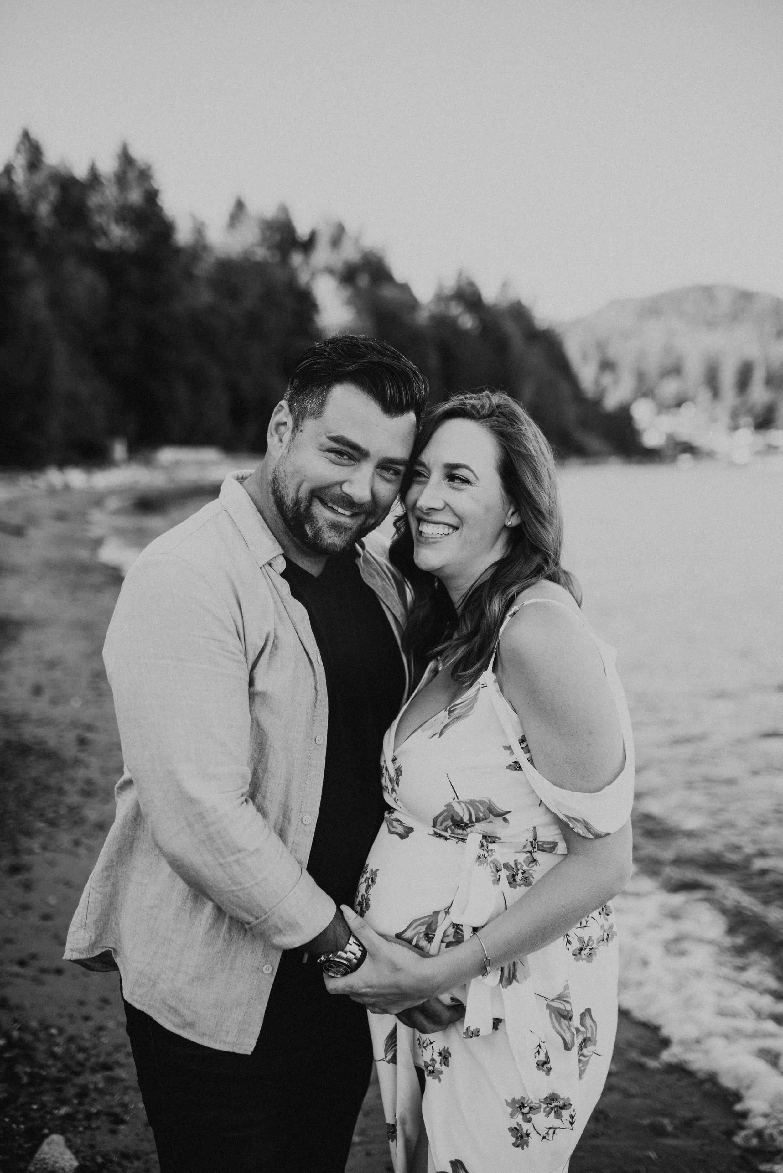 Sechelt Maternity Session - Gibsons, BC Canada - Laura Olson Photography - Sunshine Coast BC Maternity & Wedding Photographer-3943.jpg