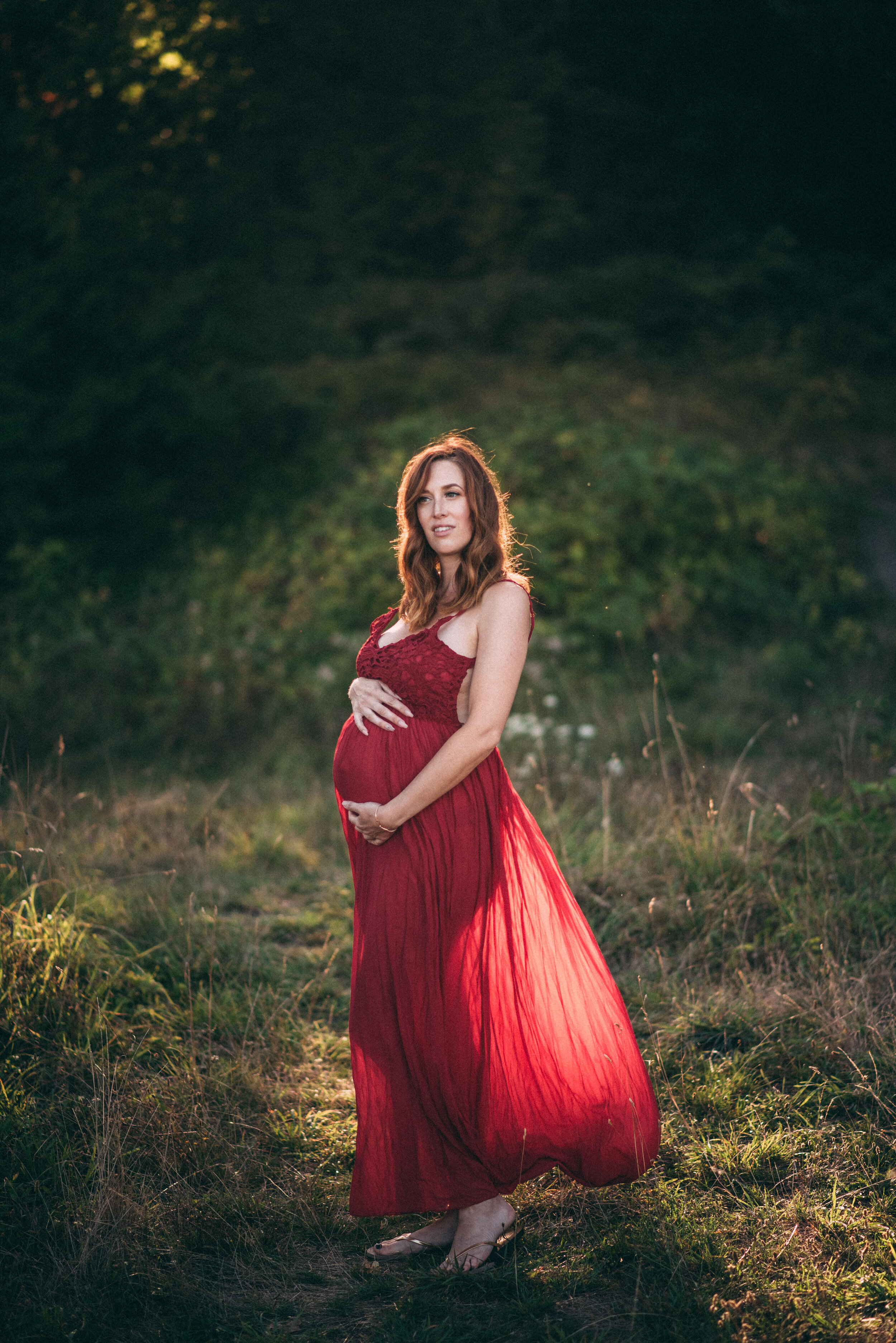 Sechelt Maternity Session - Gibsons, BC Canada - Laura Olson Photography - Sunshine Coast BC Maternity & Wedding Photographer-4130.jpg