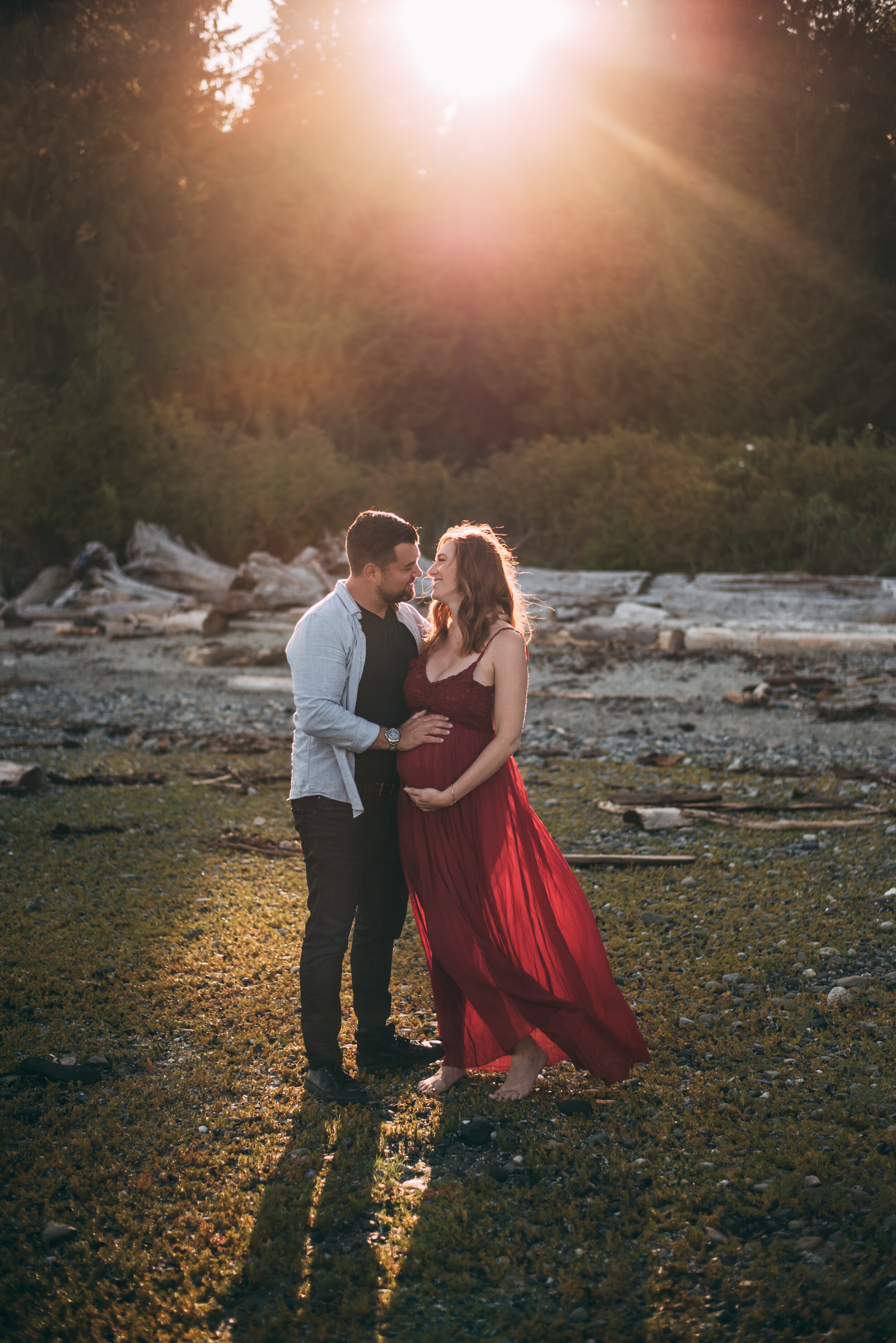 Sechelt Maternity Session - Gibsons, BC Canada - Laura Olson Photography - Sunshine Coast BC Maternity & Wedding Photographer-4293.jpg