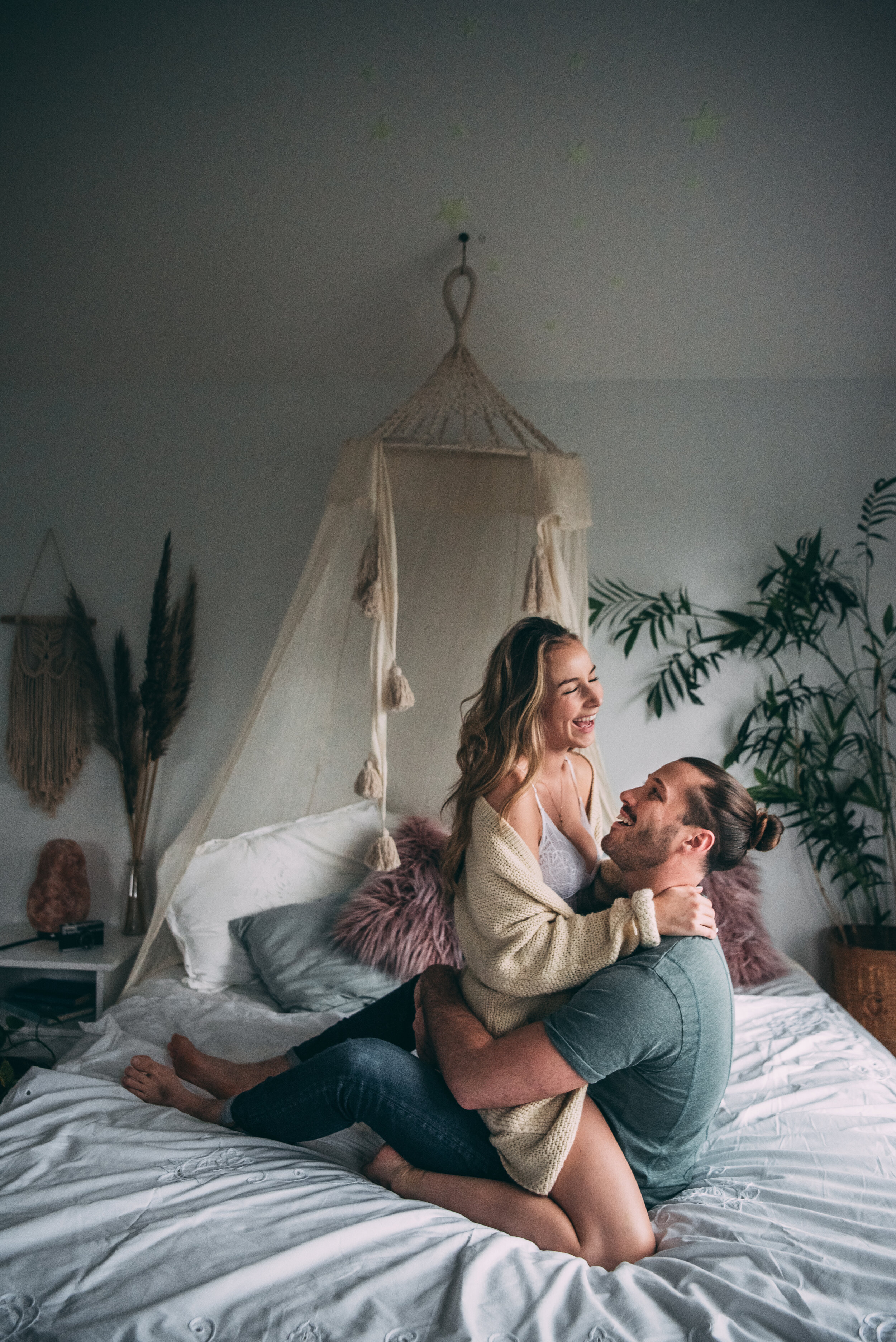Sechelt BC Engagement Session - In Home Couples Session - Laura Olson Photography - Sunshine Coast BC & Vancouver Wedding & Elopement Photographer-4780.jpg