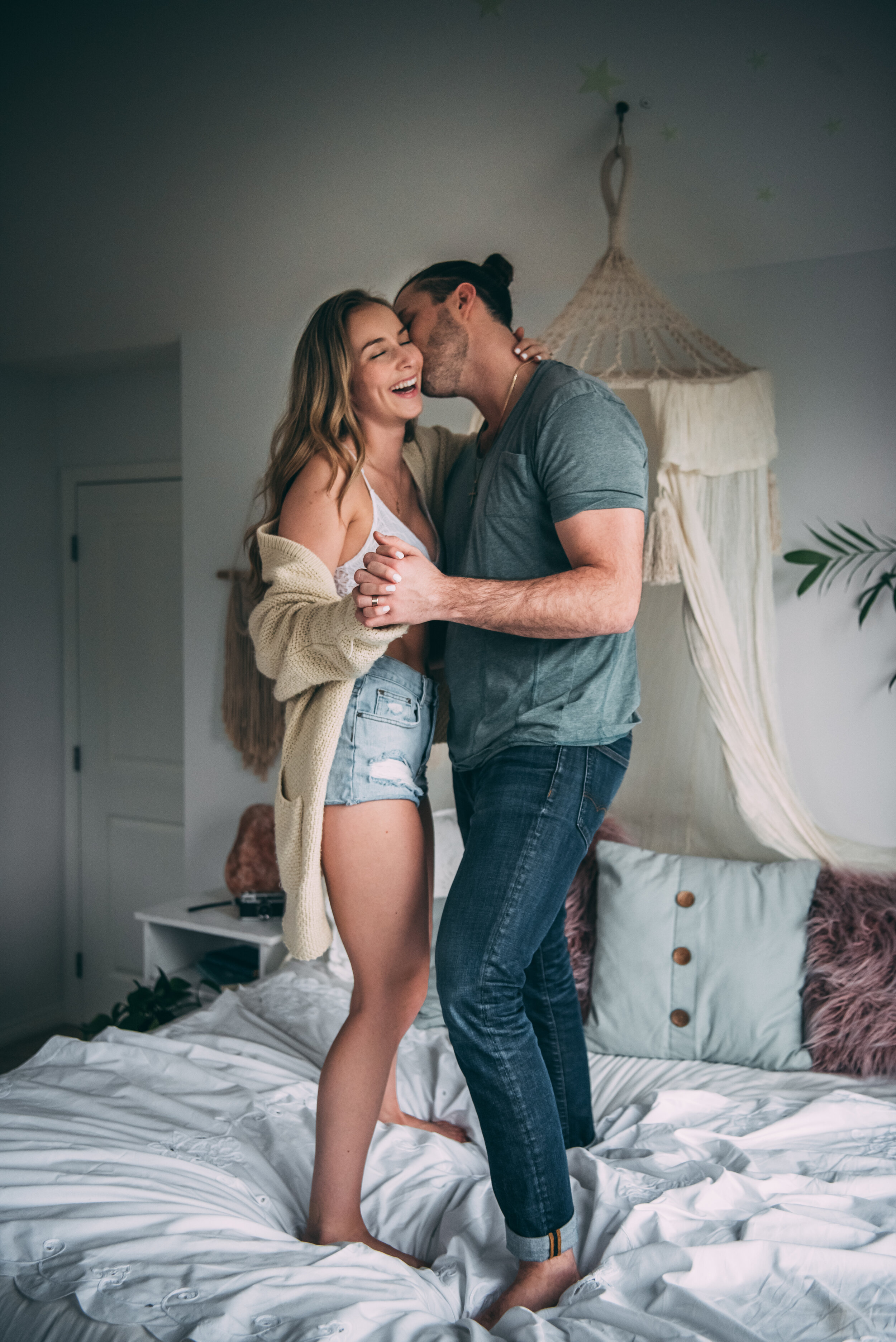 Sechelt BC Engagement Session - In Home Couples Session - Laura Olson Photography - Sunshine Coast BC & Vancouver Wedding & Elopement Photographer-4877.jpg