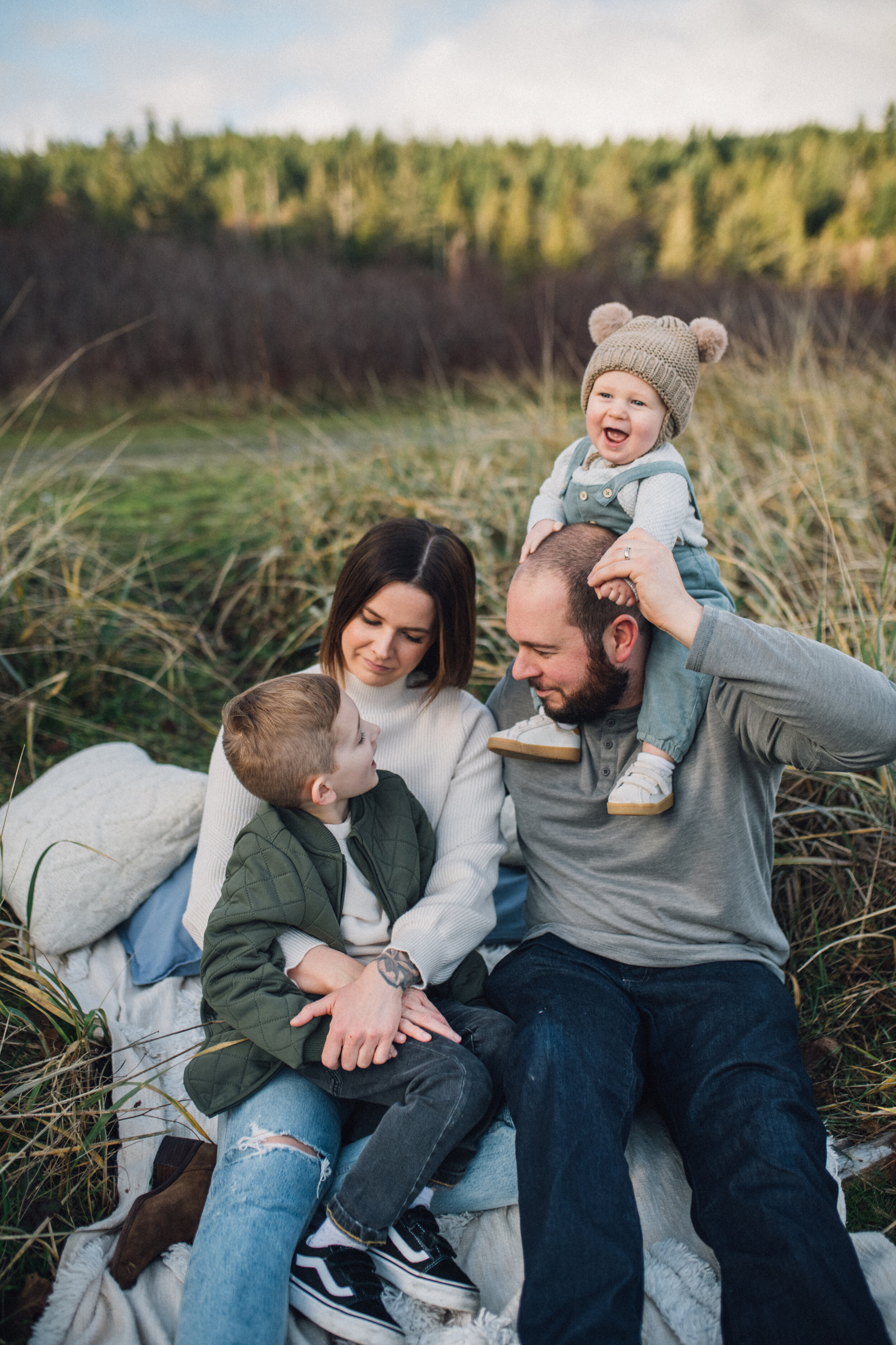 Bisson Family - Sneak Peeks - December 8, 2019-2709.jpg