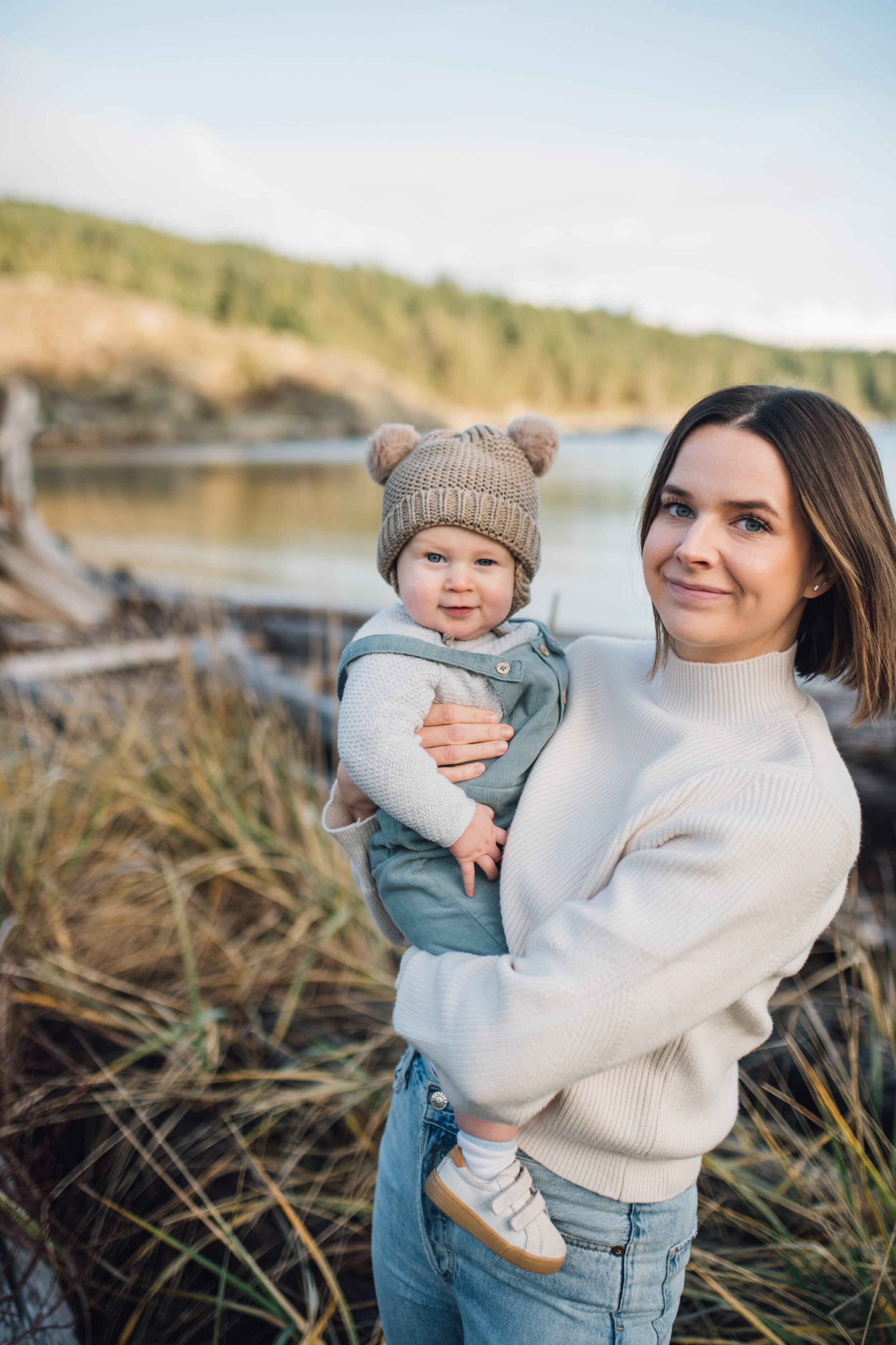 Bisson Family - Sneak Peeks - December 8, 2019-3073.jpg