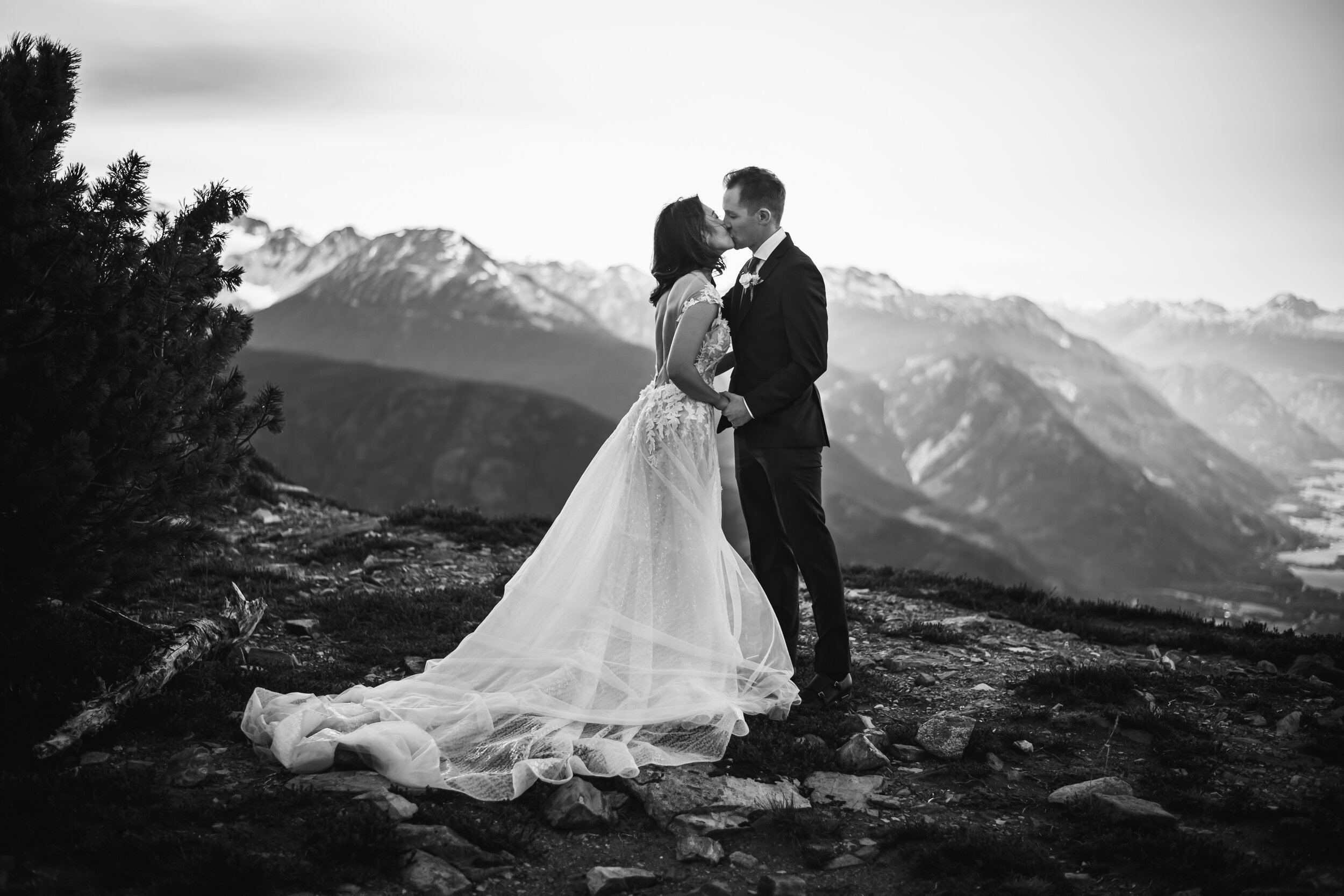 Katherine & Jamie Sneak Peeks - Mountain Top Elopement - Whistler BC - Laura Olson Photography-.jpg