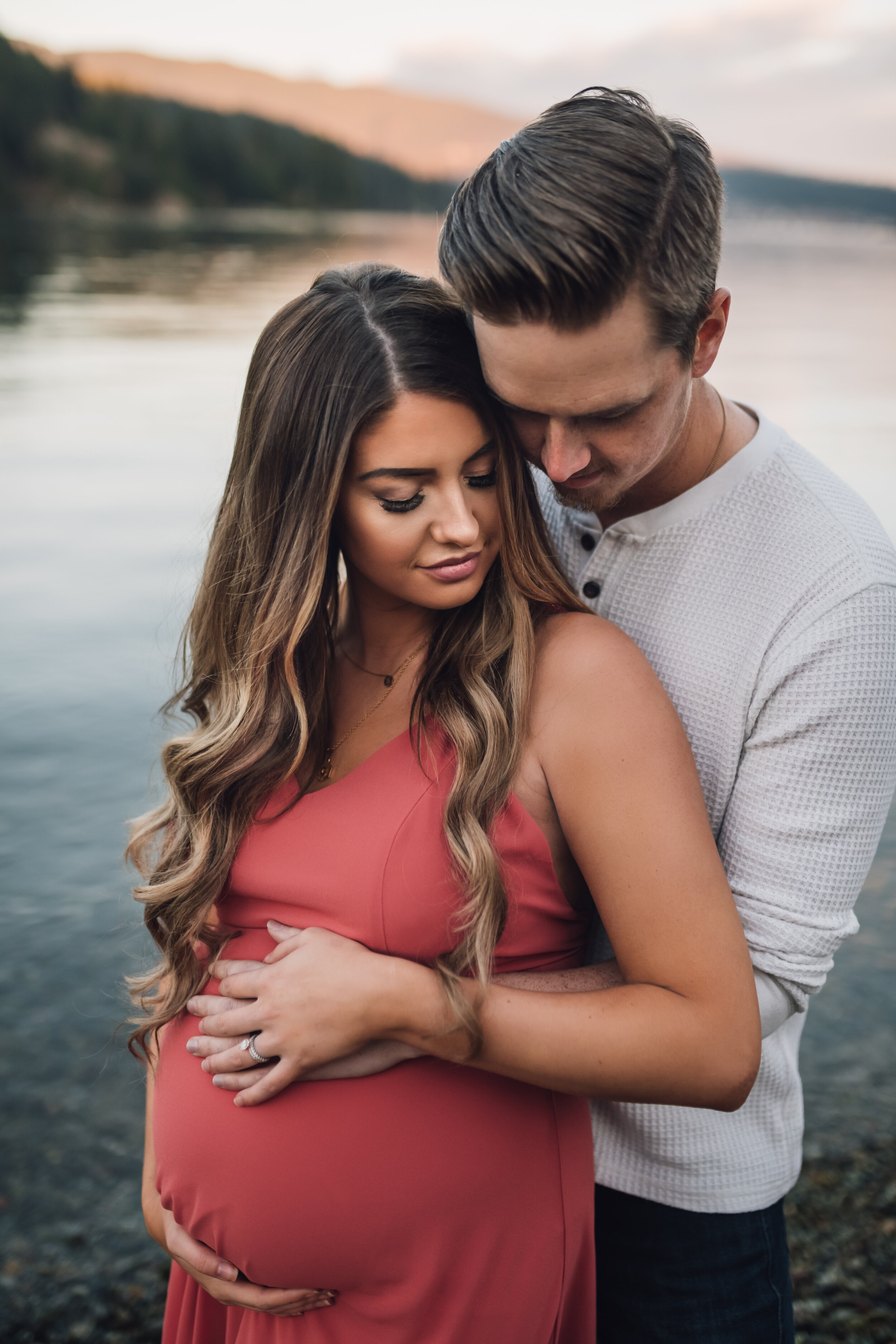 Ashley & Cody Maternity Session--15.jpg