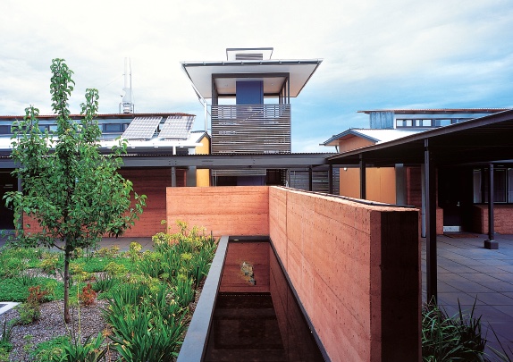 TAFE National Environment Centre, Albury : Clare Design