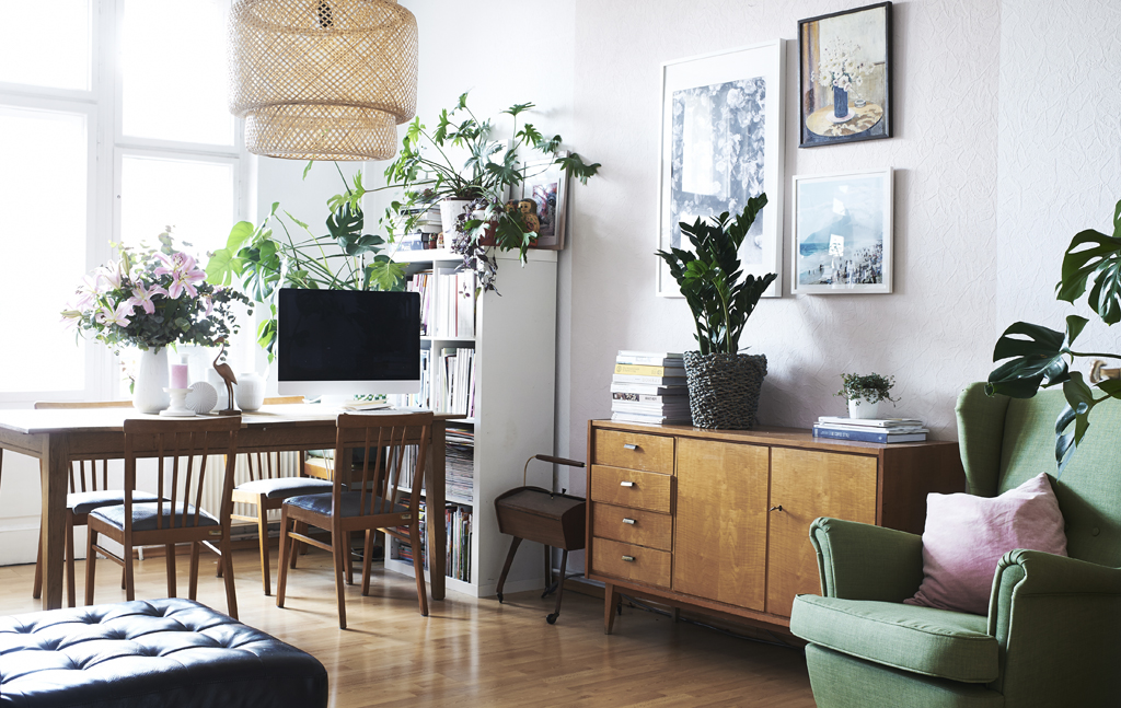Berlin apartment dining room