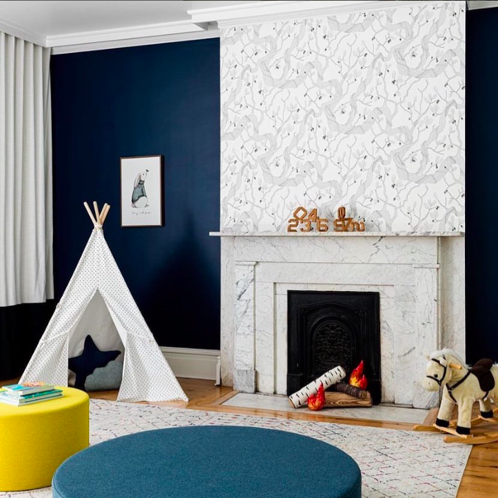 Should I wallpaper a chimney breast?