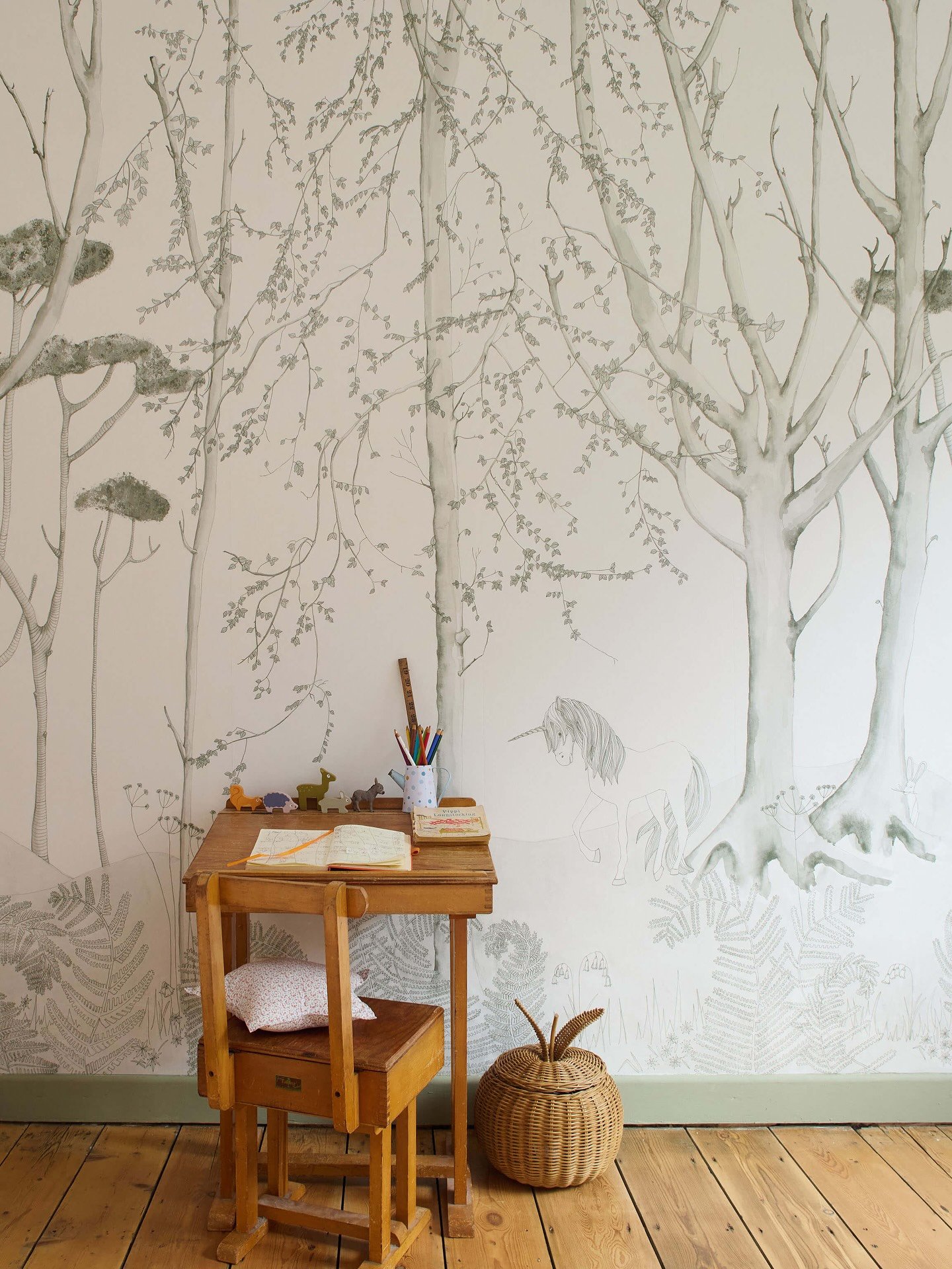 Step into the serenity of the forest with Legend Wallpaper, designed to look like the pages of a story book, allowing children to wander into the woods as they dream 🦄✨
📷 @carmelkingphoto