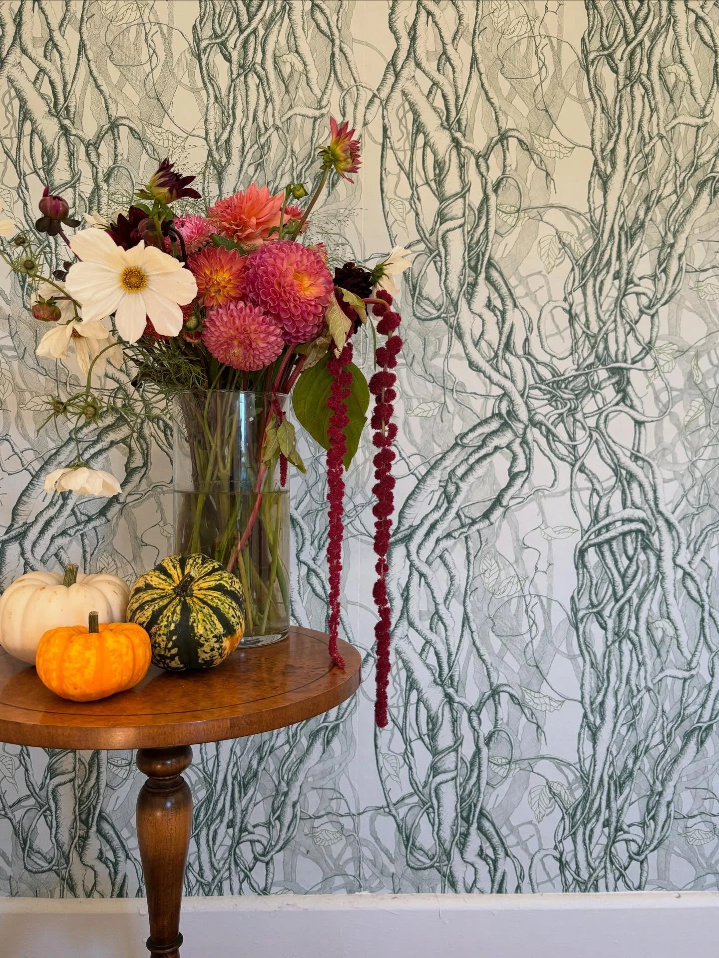 The quiet spell of October 🎃🎃🎃
Misselthwaite in Mist Wallpaper