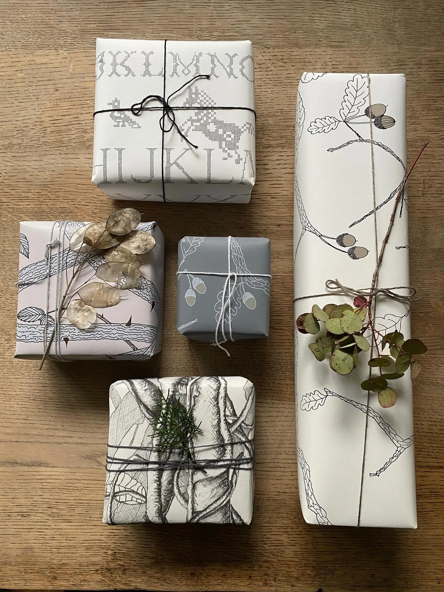 A small and curated gift guide went out to newsletter subscribers this morning, make sure you open it! There are some of my favourite things to bring warmth, comfort and delight this Christmas 🎄