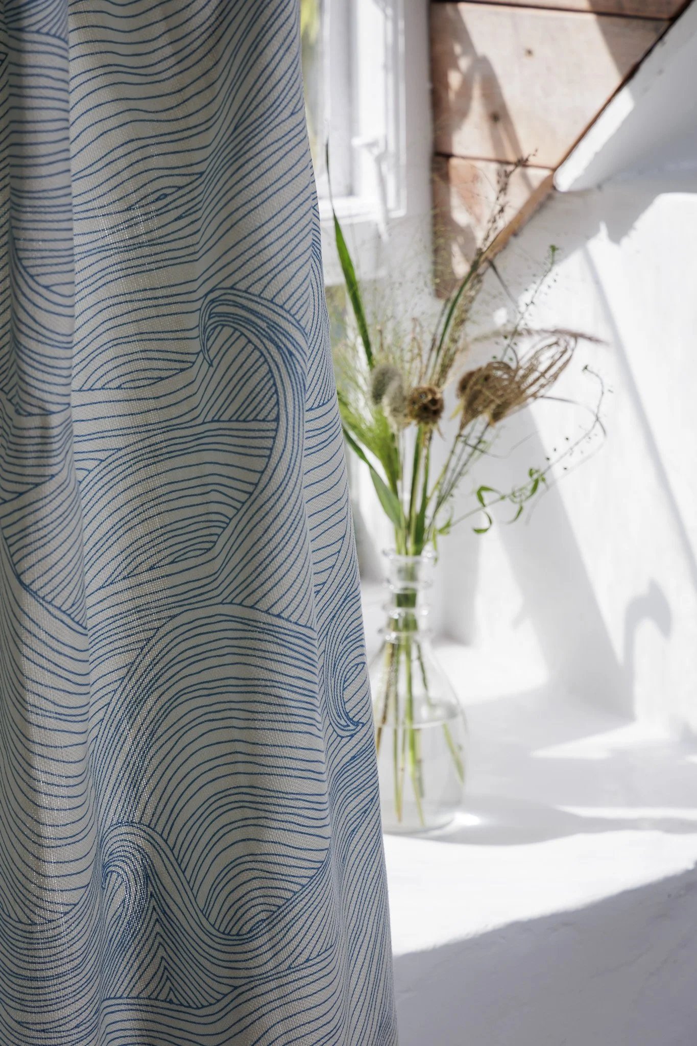 Abigail Edwards Seascape Solstice recycled linen detail(5 of 25).jpg