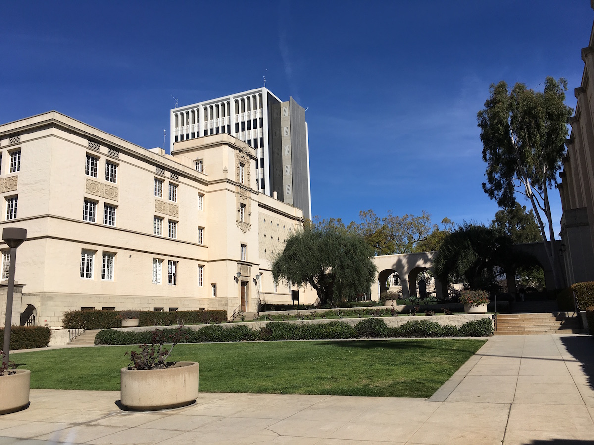 Cal-Tech-Campus.JPG