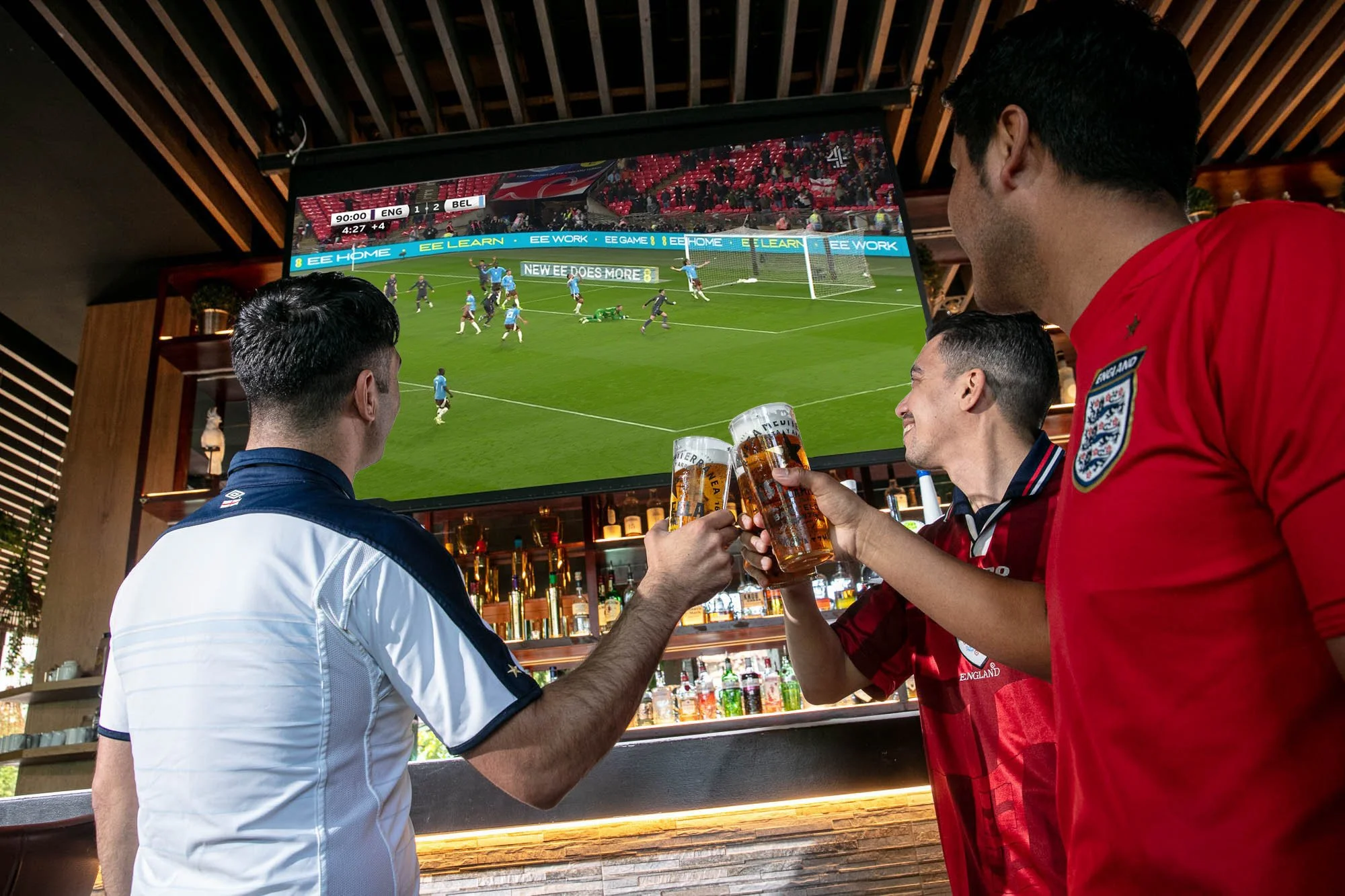 Watch the World Cup in London at Smith’s Bar &amp; Grill