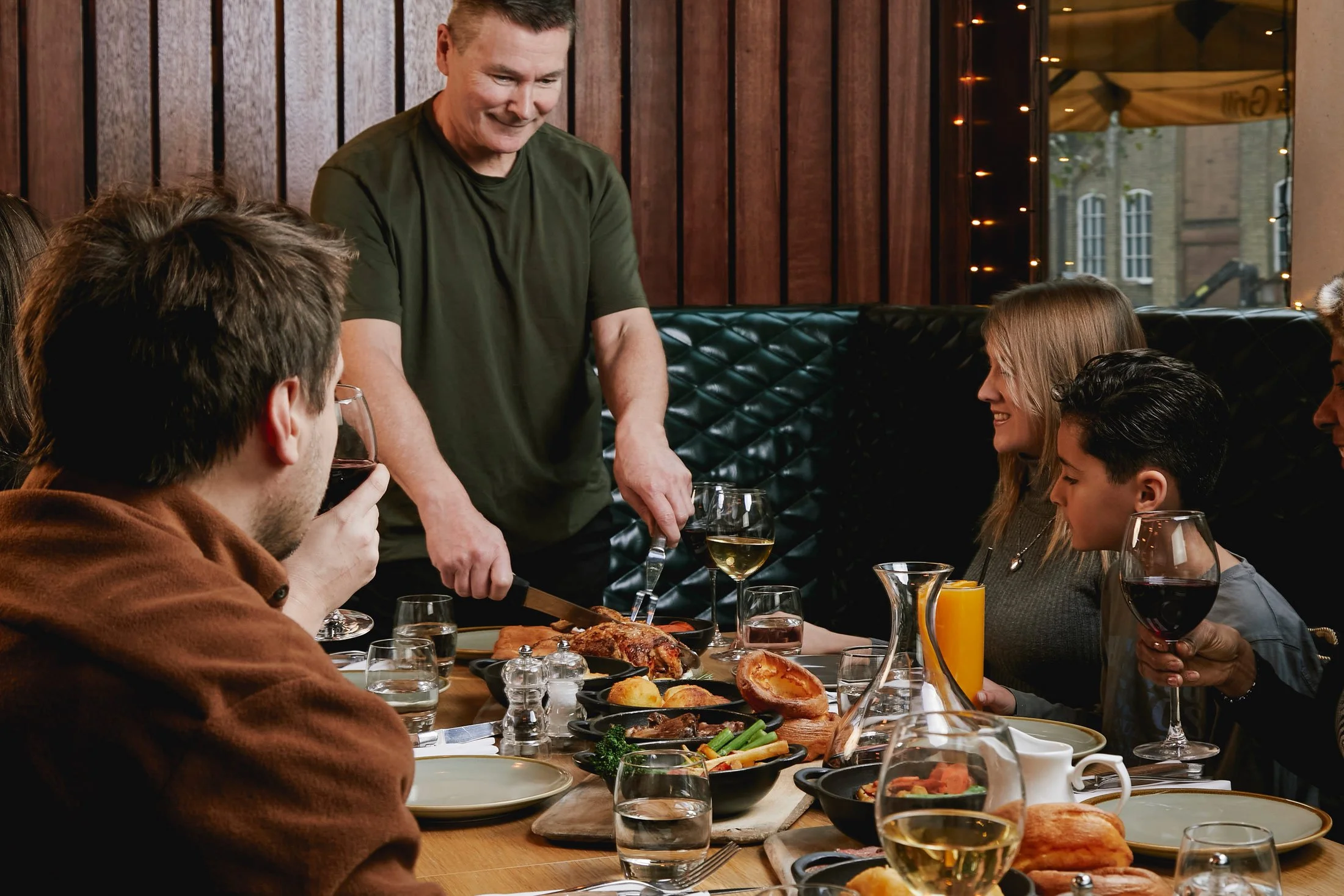 Christmas Eve at Smith’s Bar &amp; Grill: A Festive Feast&nbsp;