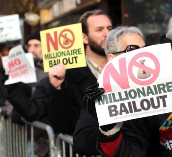 Republicans protest State union contracts