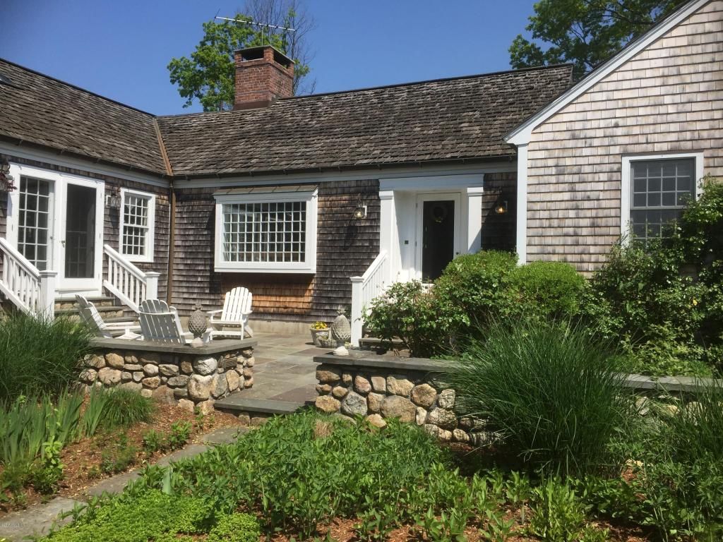 3 Little Cove Place