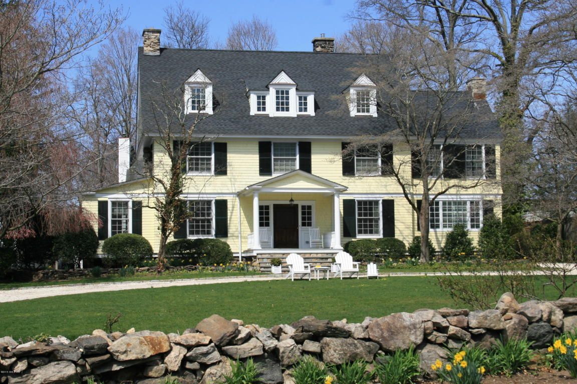 33 Hendrie Ave