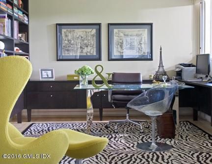 Of course, had i been paying attention and noticed this mock zebra rug, i might have changed my opinion