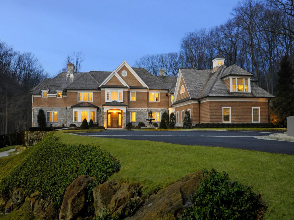 Lights on, no one home