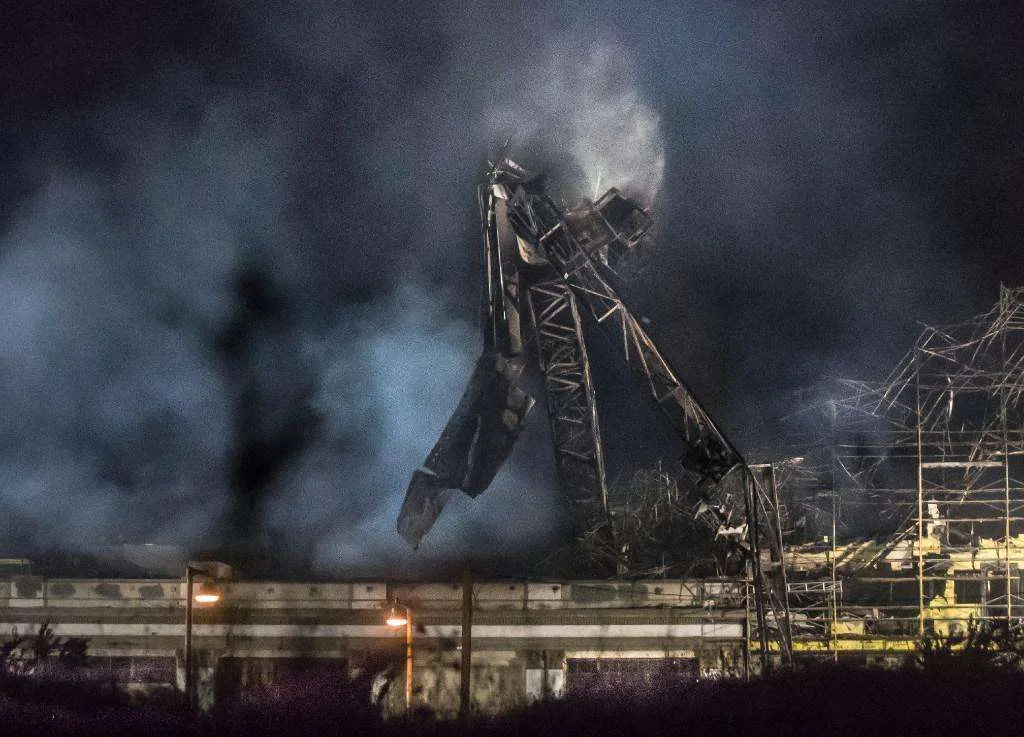 rebuild it, as a gibbet