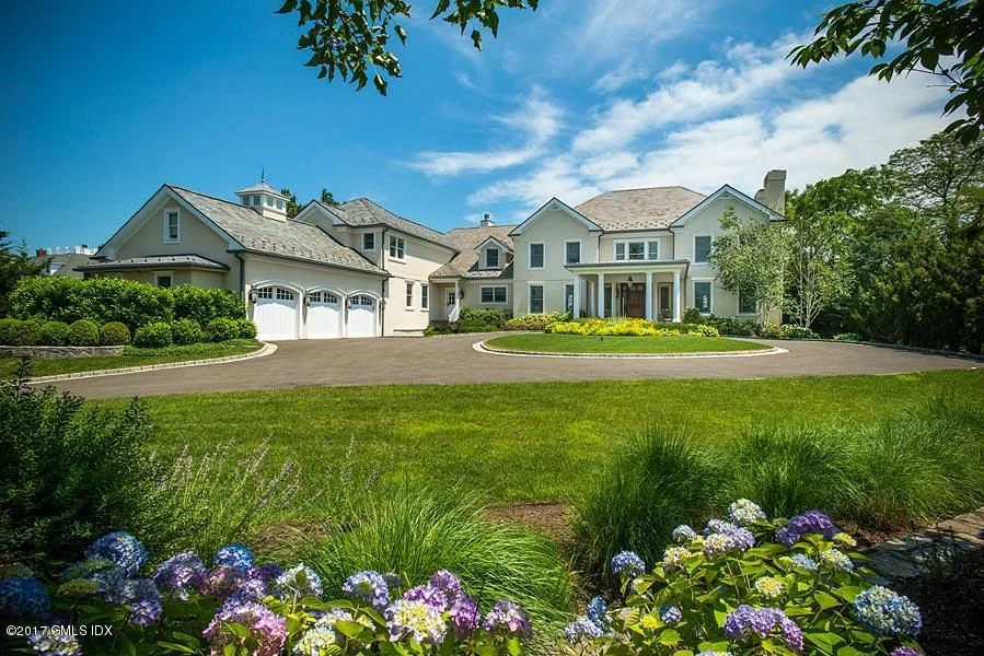 12 Indian Drive.jpg