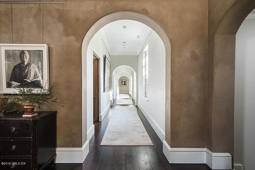 hallway.jpg