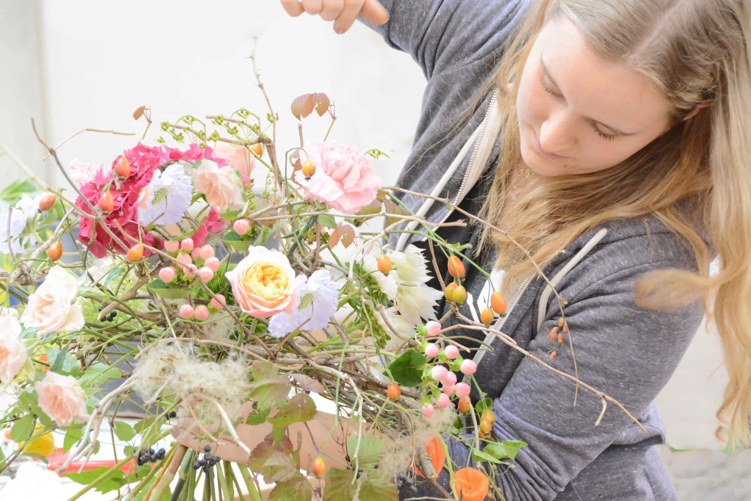 Luftig-duftige Traumsträusse entstanden in der ersten Schulwoche der aktuellen Meisterklasse an der Academy of Flowerdesign /AoF