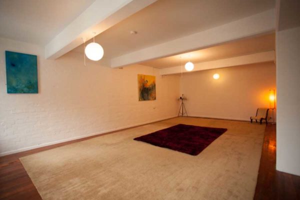 pwp-pulse-tantra-workshop-space-900x600-4-lens-c-108-600x400.jpg