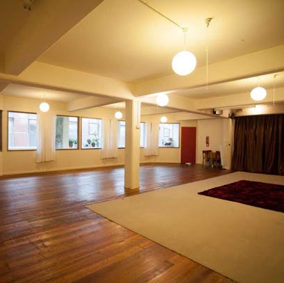 pwp-pulse-tantra-workshop-space-900x600-4-lens-c-118.jpg
